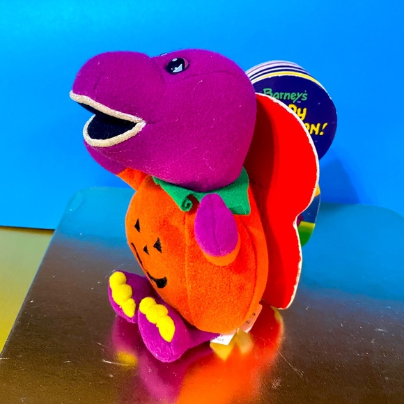 BARNEY THE PURPLE DINOSAUR VTG 2000 HAPPY HALLOWEEN PLUSH & BOARD BOOK - Picture 3 of 10